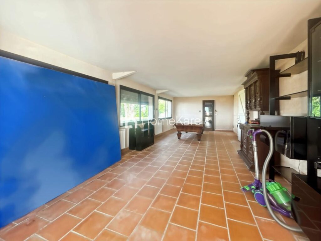 UNE VUE IMPRENABLE !!! – 11 pièces – 4 chambres – 280 m²