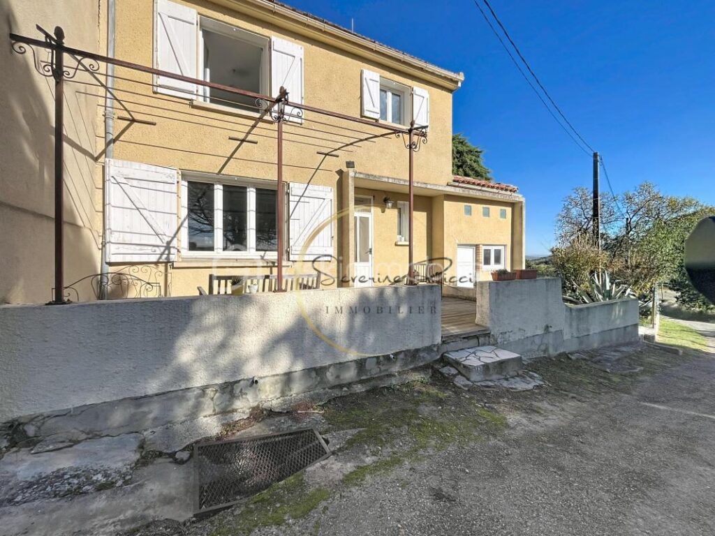 MAISON DE 120 M2 + GITE 90 m2 – 4 pièces – 2 chambres – 120 m²