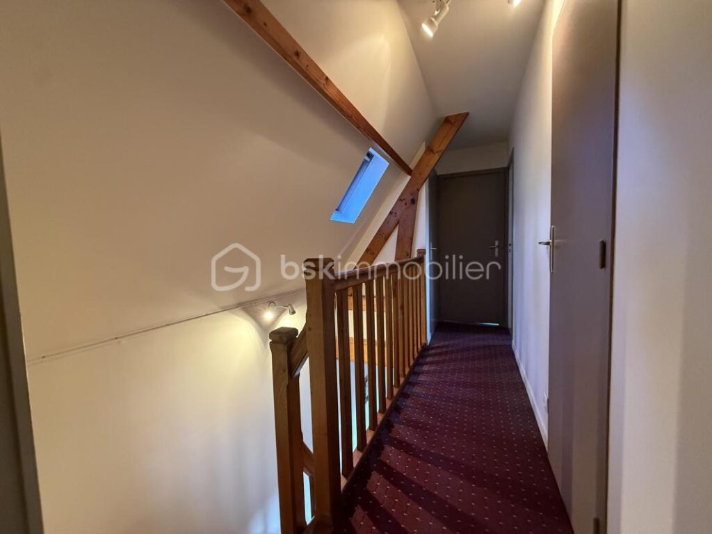 Maison avec vue imprenable – 4 pièces – 3 chambres – 120 m²