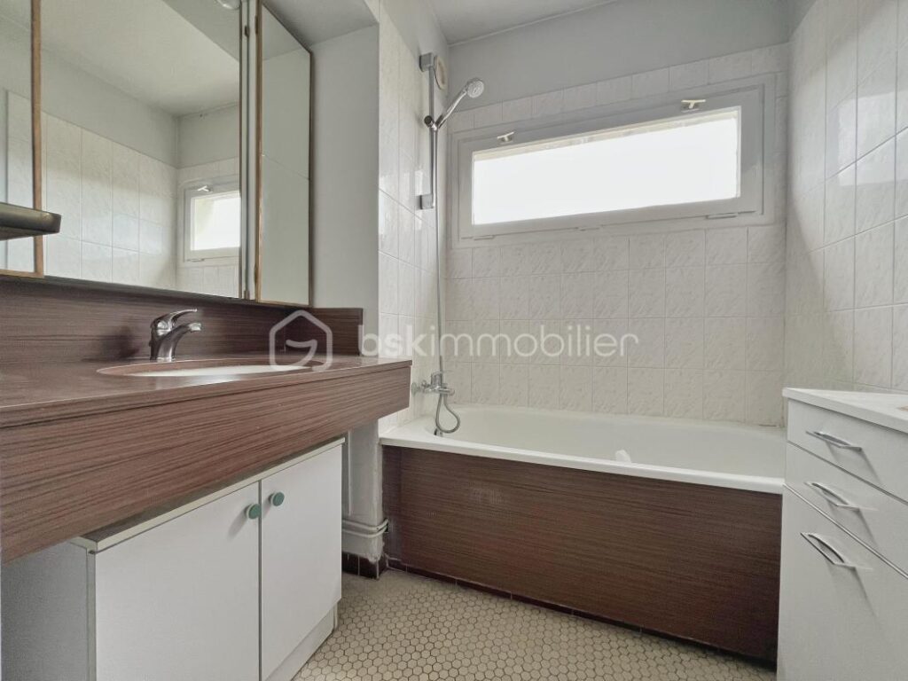 NOUVEAU ! Vue dégagée pour ce 2 pièces – 2 pièces – 1 chambre – 49 m²