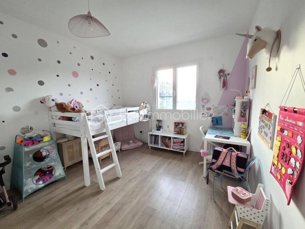 Villa Récente Criel de Moirans 495 000 € – 5 pièces – 4 chambres – 158 m²