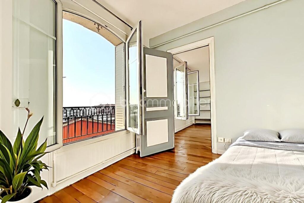 Trois pièces ENSOLEILLEE au DERNIER ETAGE avec VUE DEGAGEE sur Malakoff – 3 pièces – 2 chambres – 59 m²