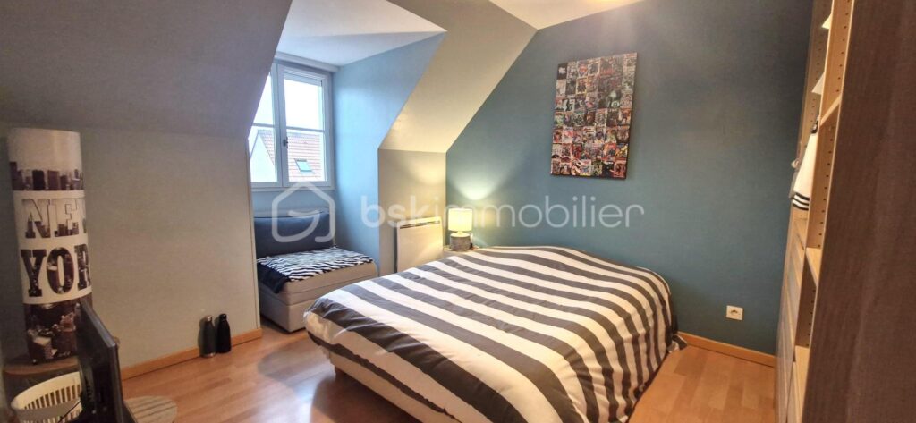 PROCHE MENNECY!!! SPACIEUSE MAISON INDEPENDANTE ! – 8 pièces – 5 chambres – 156 m²