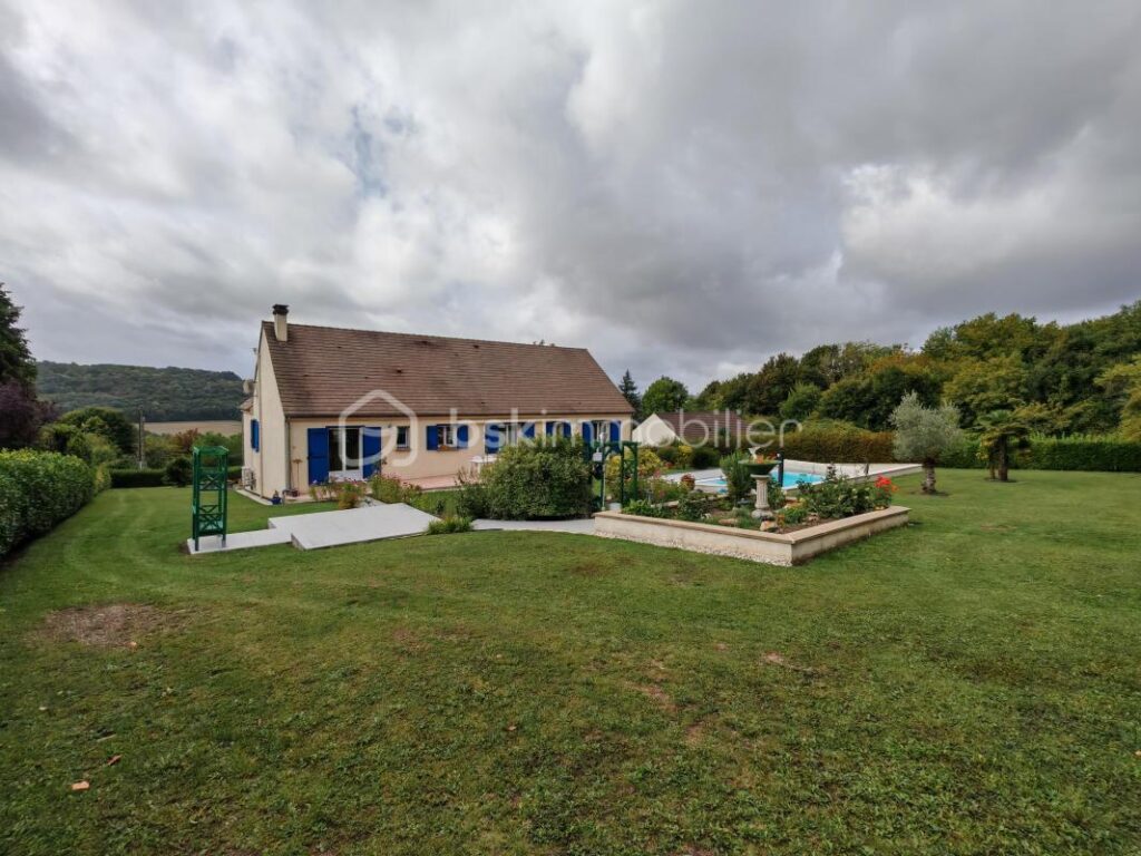 Maison à la vue magique de plain pied, sous-sol total et piscine – 8 pièces – 5 chambres – 269 m²