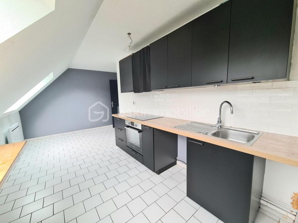 Charmant F2 avec terrasse – Dernier étage, vue dégagée sur les vignes – 2 pièces – 1 chambre – 54 m²