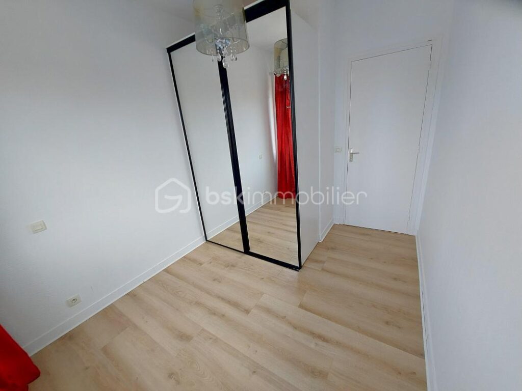 Appartement T3 entièrement rénové au CENTRE-VILLE D’AMIENS !!! – 3 pièces – 2 chambres – 54 m²