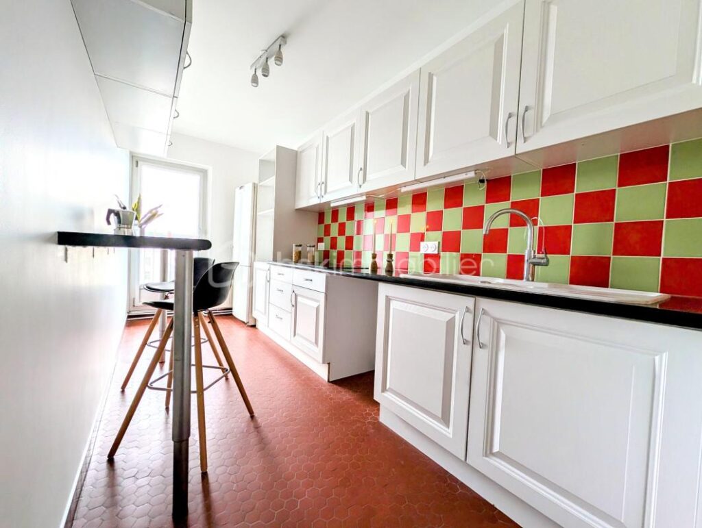 💎 APPARTEMENT D’EXCEPTION : DUPLEX DE STANDING AVEC VUE CATHÉDRALE ! ‘Le prestige du Dernier Étage’ – 6 pièces – 4 chambres – 135 m²