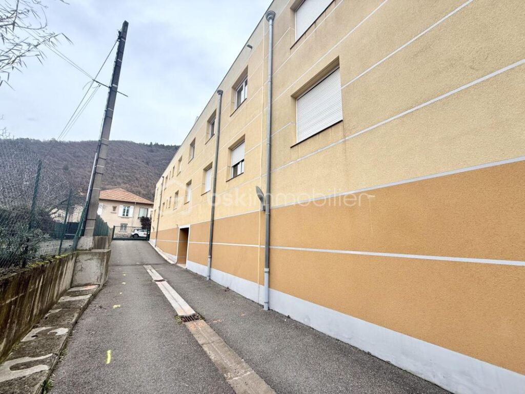 Appartement 3 pièces 66m² avec Balcon, Garage et Cave – Centre-ville de Digne-les-Bains (04) – 3 pièces – 2 chambres – 66 m²