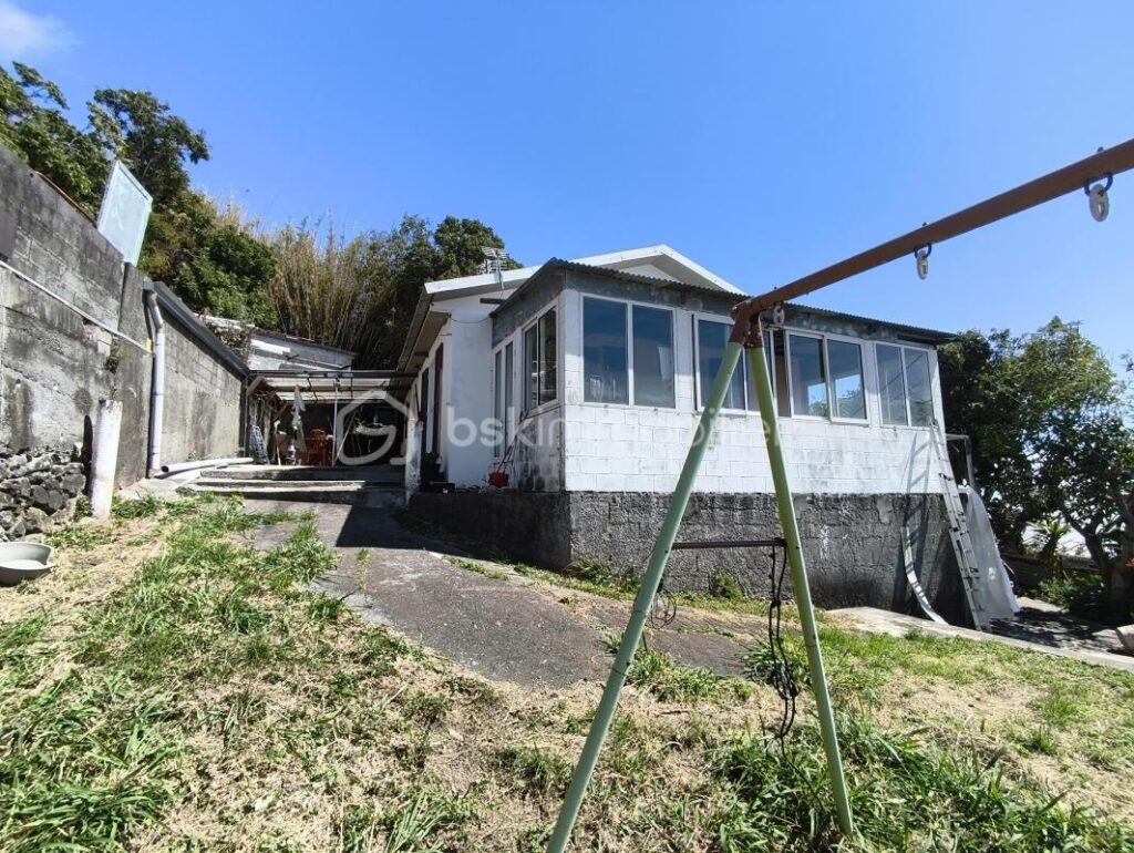 🏡 Maison 5 pièces – 93 m² – La Bretagne – Sur terrain constructible de 834 m² – Division possible – 5 pièces – 3 chambres – 93 m²