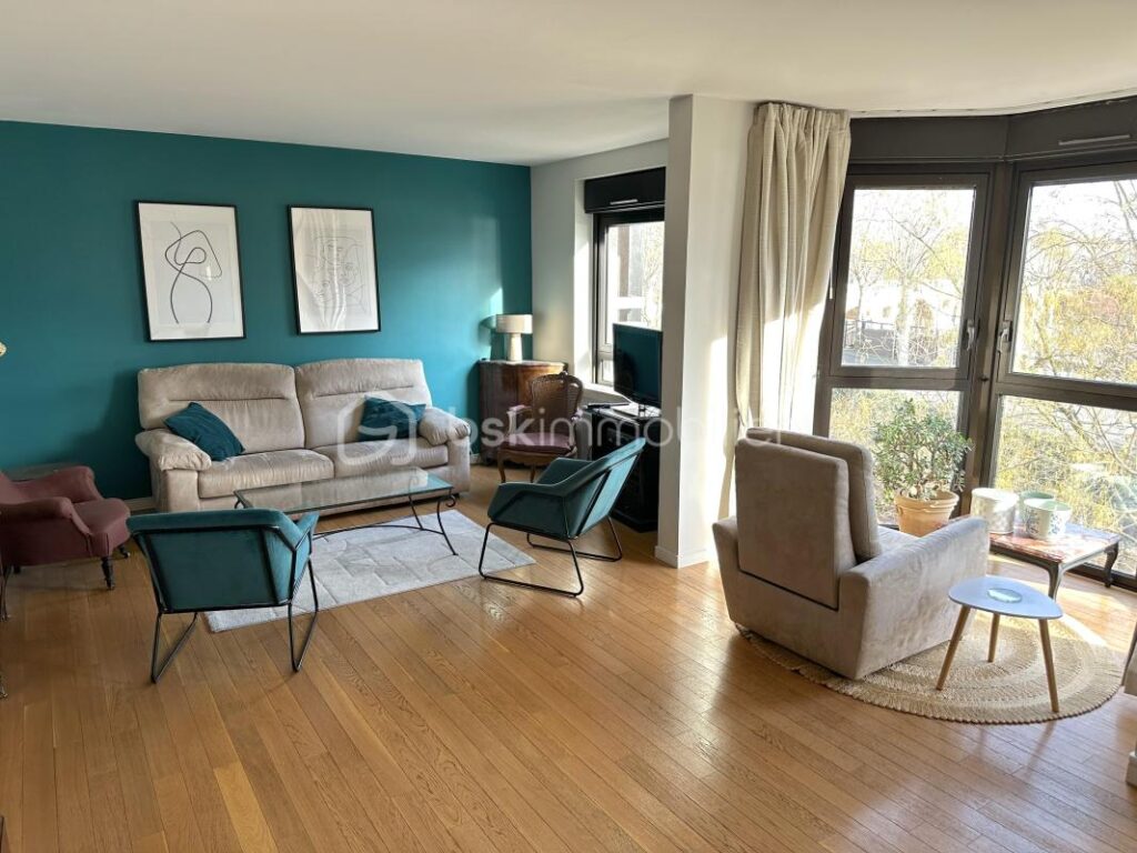 Appartement T3 (possible T4) – 87m2 – 3 pièces – 2 chambres – 87 m²