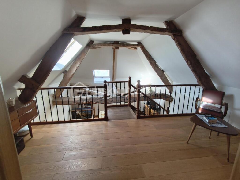 Maison de charme en pierre – Volumes, lumière et sérénité au cœur des marais – 7 pièces – 4 chambres – 245 m²