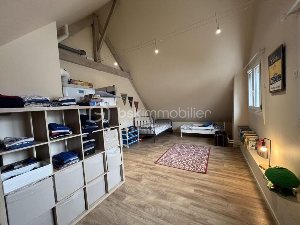 Maison de 150 M2 *** 37550 SAINT-AVERTIN*** – 7 pièces – 5 chambres – 150 m²