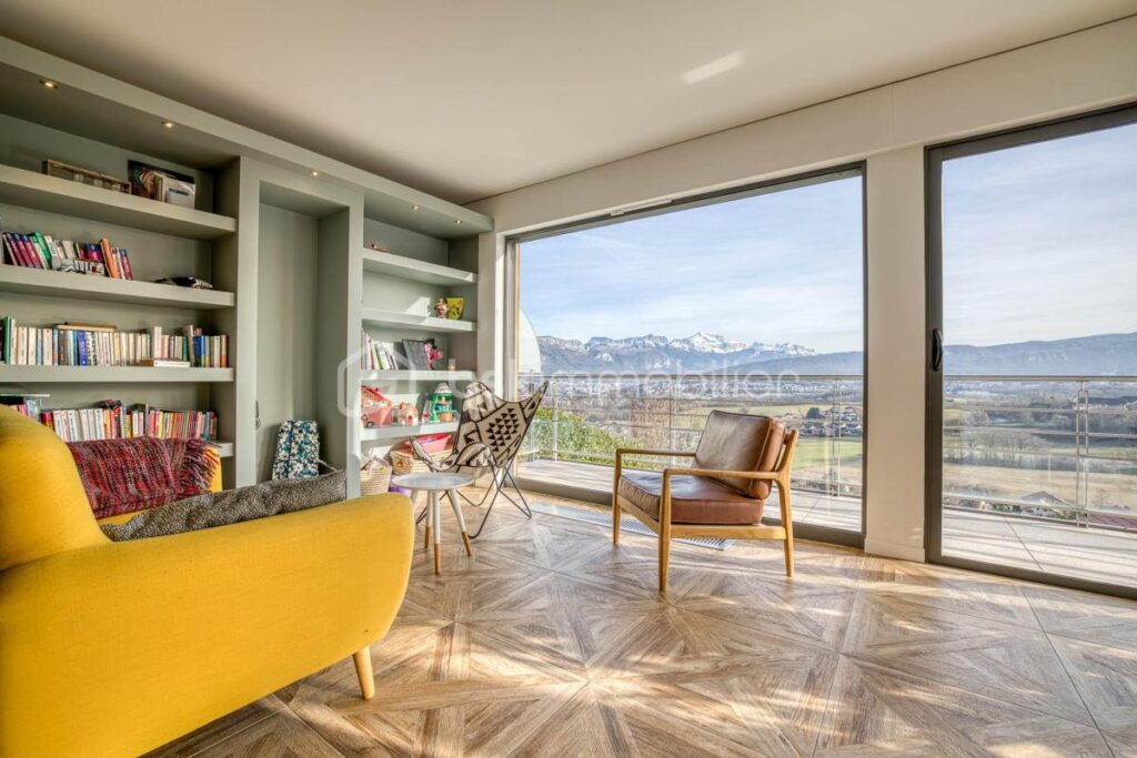 Magnifique villa contemporaine / Vue panoramique – 6 pièces – 3 chambres – 212 m²