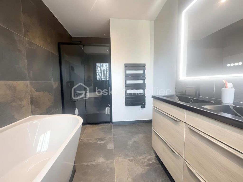 À vendre : Magnifique maison à Linas ! – 6 pièces – 4 chambres – 140 m²