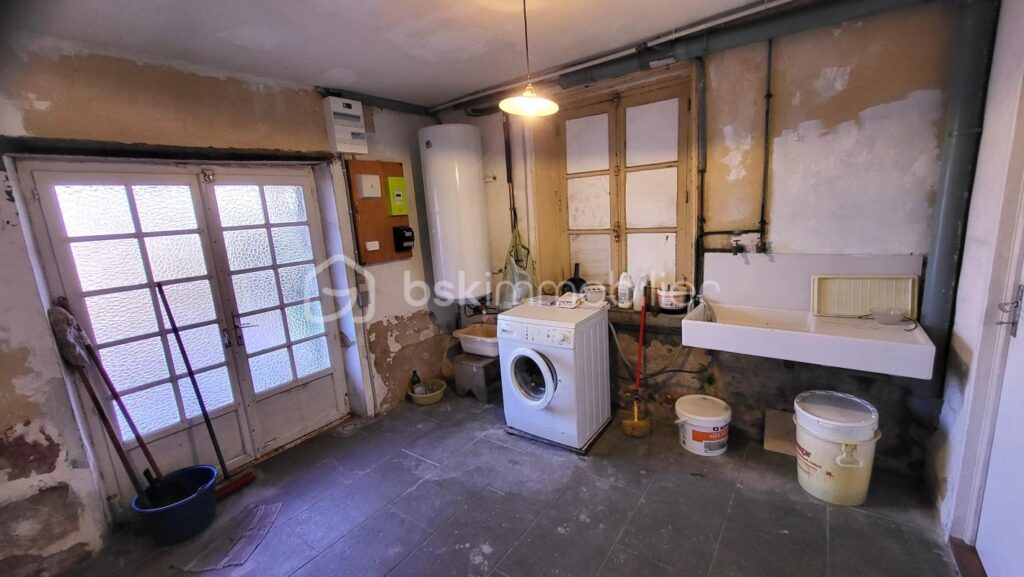 Maison de village au charme intemporel à Noues de Sienne – 7 pièces – 4 chambres – 147 m²