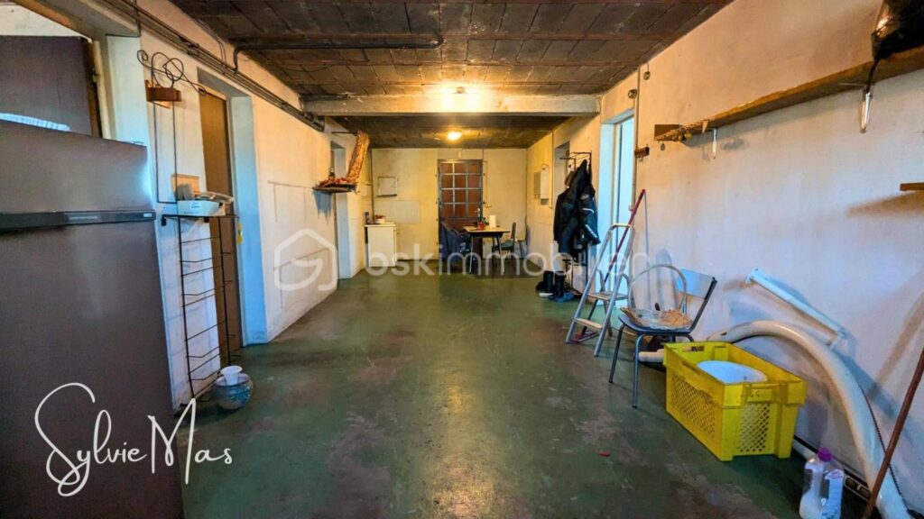 Maisons 4 pièces sur sous sol complet et jardin arboré 2 400 m2 – 5 pièces – 3 chambres – 125 m²