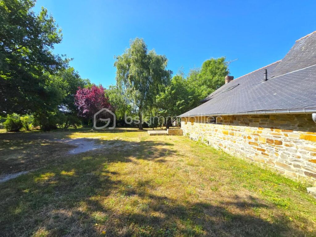 Magnifique Longère en Pierre de 1850 rénovée – 8 pièces – 5 chambres – 217 m²