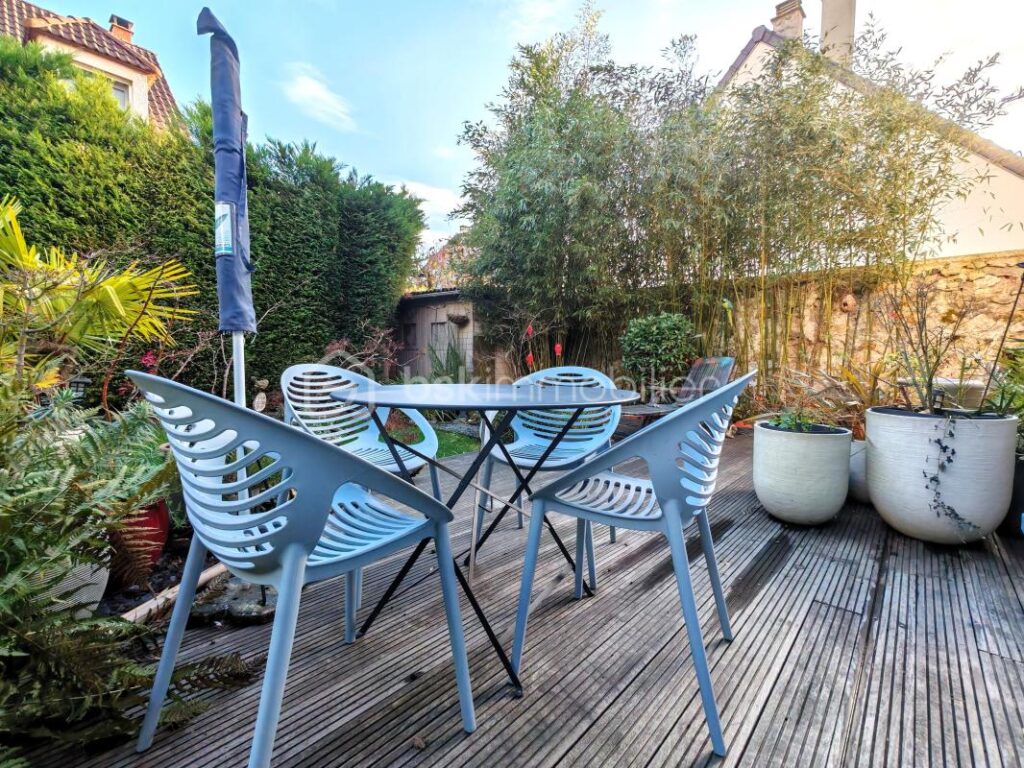 Maison au calme proche de la gare et des commerces – 5 pièces – 3 chambres – 115 m²