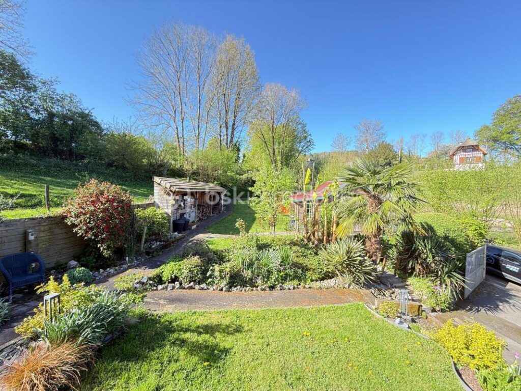 Maison familiale avec piscine et entièrement connectée !! – 5 pièces – 4 chambres – 150 m²