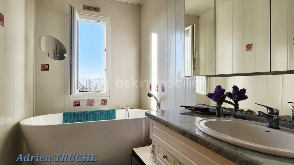 Maison + terrain constructible spécial investisseur – hauteurs de Choisy – vue dégagée – – 5 pièces – 4 chambres – 114 m²