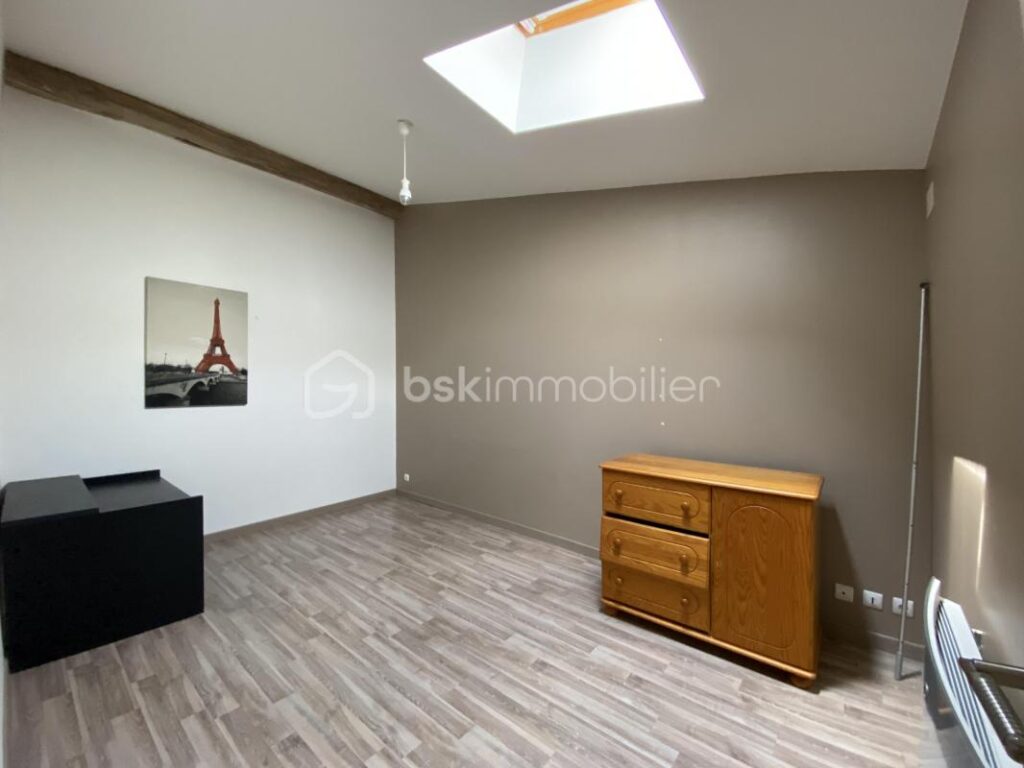 Maison de charme au cœur du village de Nègrepelisse – 5 pièces – 3 chambres – 165 m²