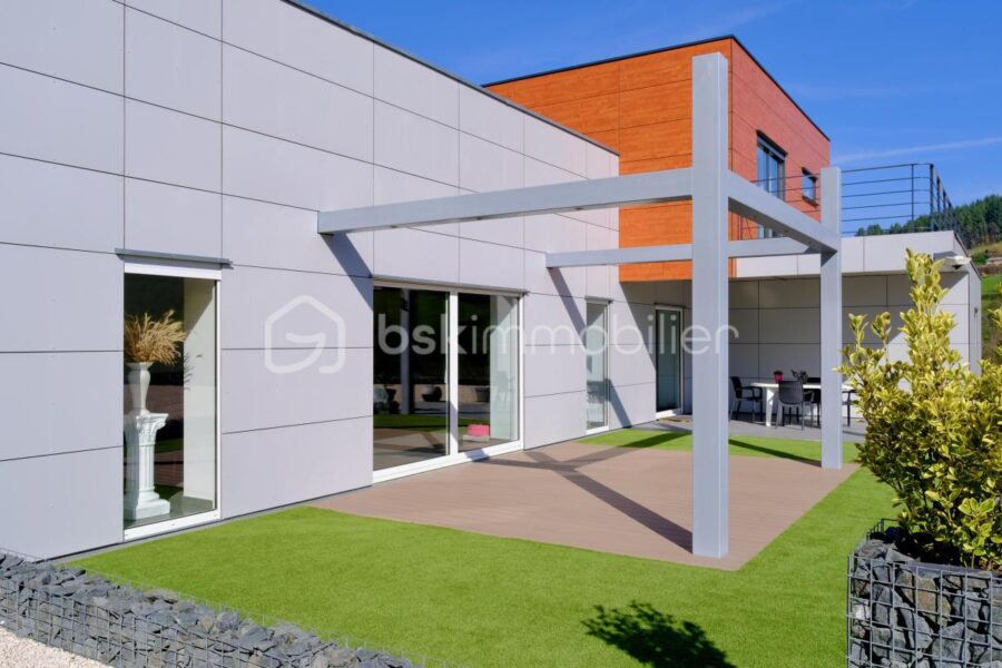 Maison à vendre à Chambost allieres