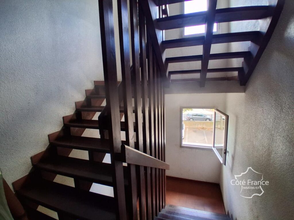 Appartement T2, Vue Port avec Place de Parking – 2 pièces – 1 chambre – 43 m²