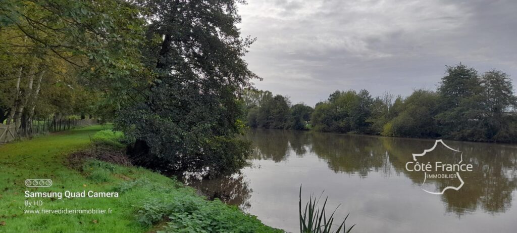 Avoise 72 Magnifique et grande maison habitable de suite – 10 pièces – 3 chambres – 187 m²