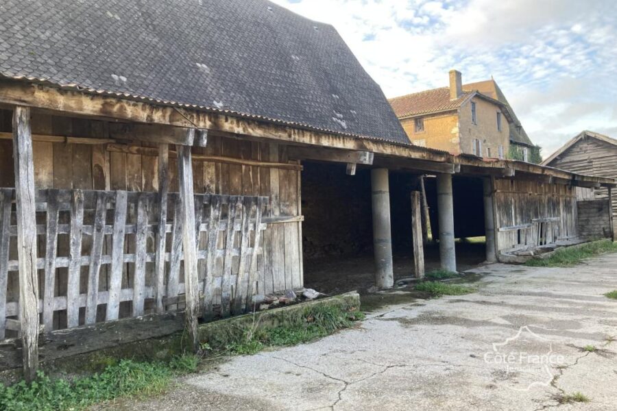 Maison à vendre à Saint-Santin-de-Maurs — Vue nature — photo 15