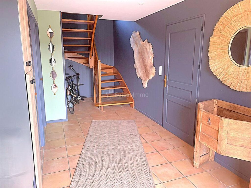 Maison 5 pièce(s) 145.23 m2 sur Terrain de 10 596 m2 – 6 pièces – 3 chambres – 145 m²