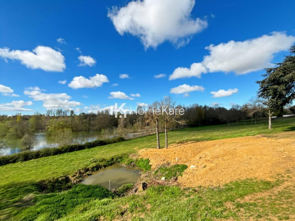 LE CHARME ASSURE !!! – 6 pièces – 5 chambres – 185 m²