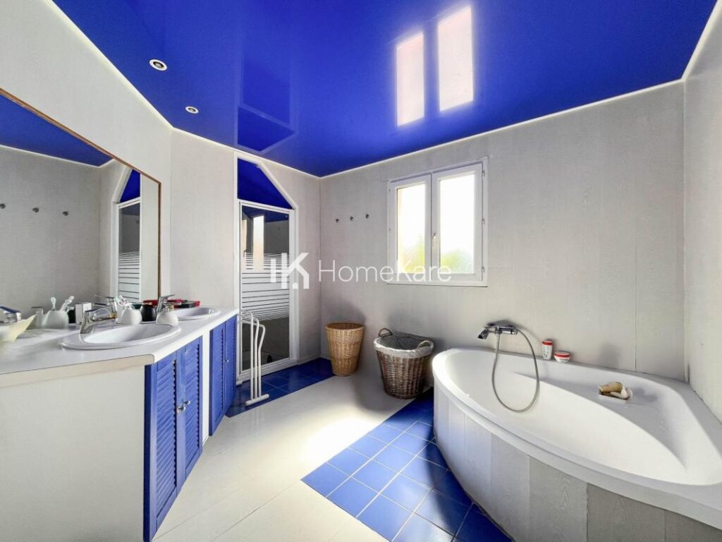 ELLE SAURA VOUS SEDUIRE – 6 pièces – 4 chambres – 200 m²