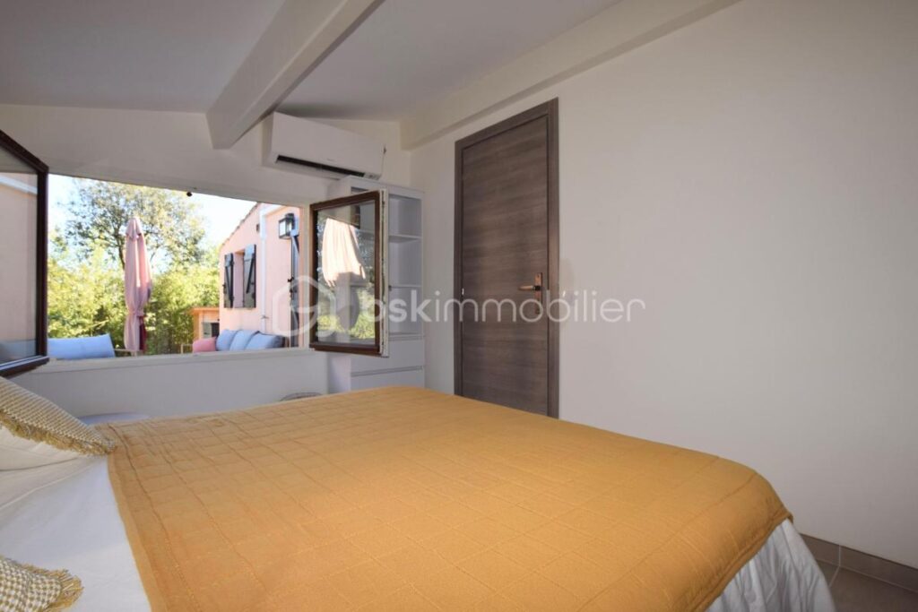 MAGNIFIQUE MAISON RÉNOVÉE 3 PIÈCES PLAIN-PIED DANS UN DOMAINE DE RÊVE – 3 pièces – 2 chambres – 72 m²