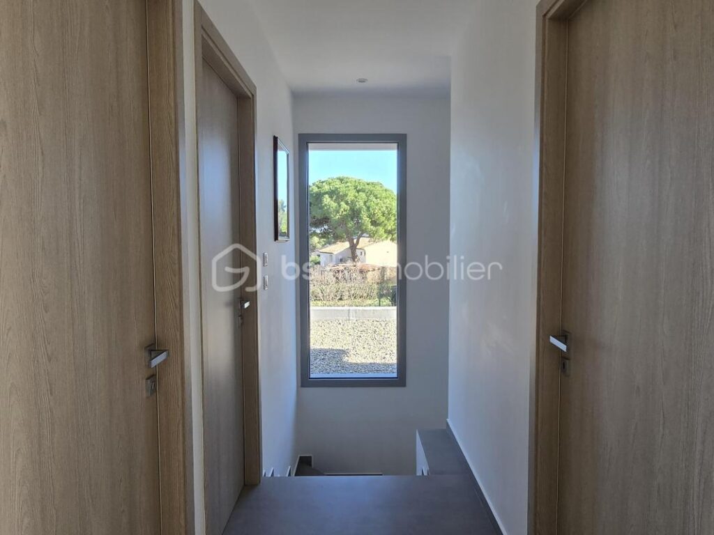 Villa neuve 5 pièces, grand standing, résidentiel, piscine – 5 pièces – 4 chambres – 131 m²