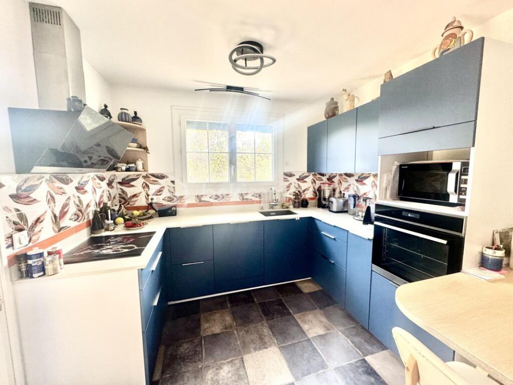 ✨ Propriété d’exception aux portes de Auch – 217 m² – Piscine – 5 chambres – 8 pièces – 5 chambres – 217 m²