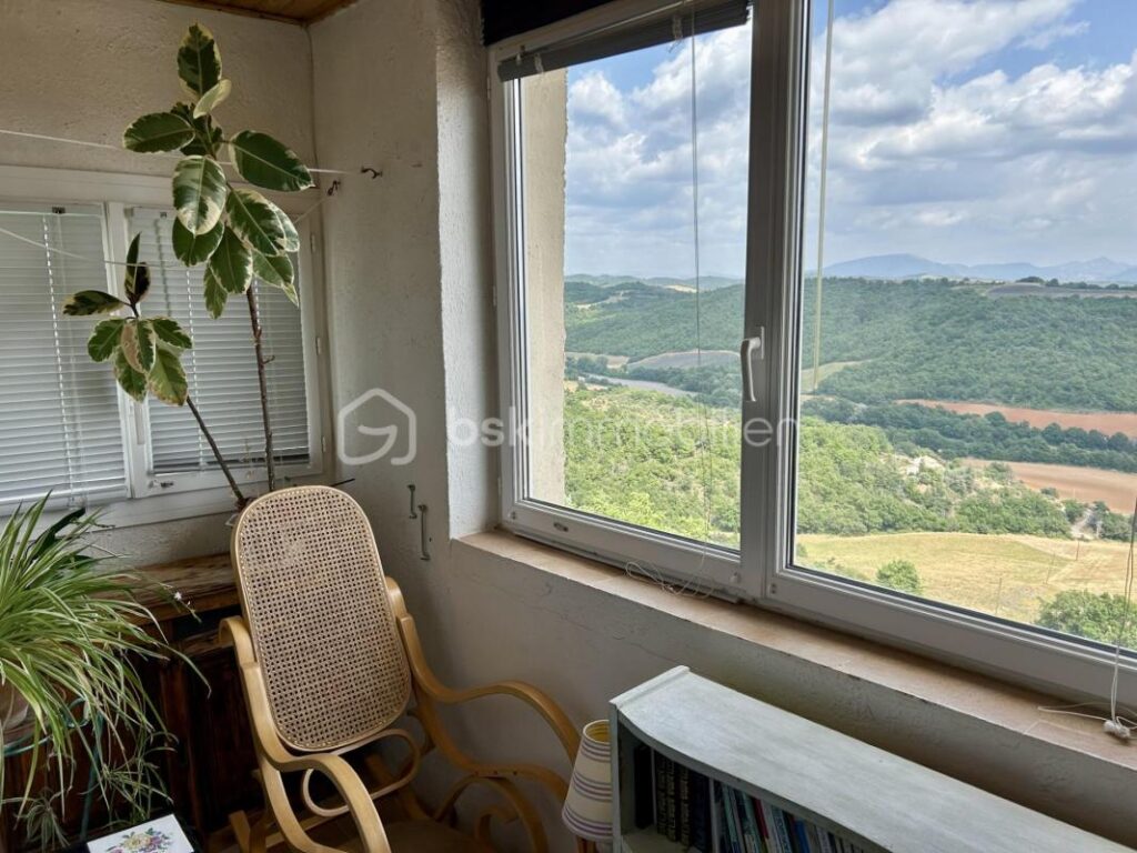 Coup de cœur à PUIMICHEL, 04700, au creux de la Provence de Giono – 7 pièces – 3 chambres – 122 m²