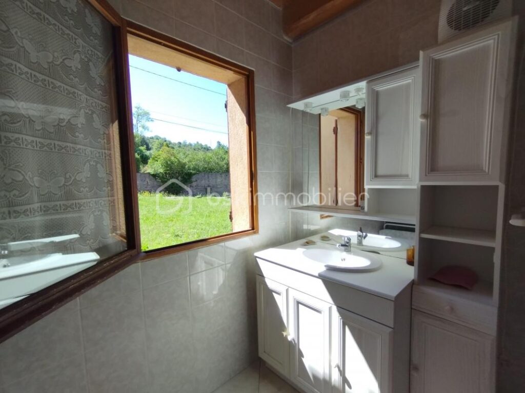 maison – 3 pièces – 2 chambres – 89 m²