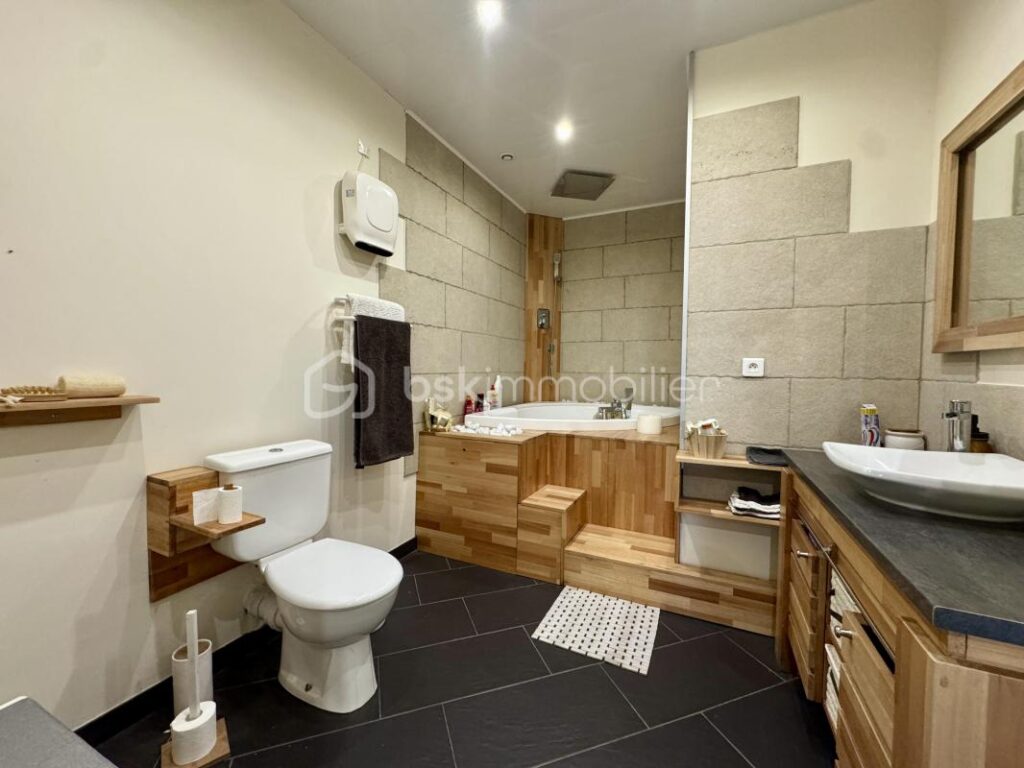 Maison contemporaine de 212 m2 avec grand terrain – Belleserre (81) – 7 pièces – 4 chambres – 212 m²