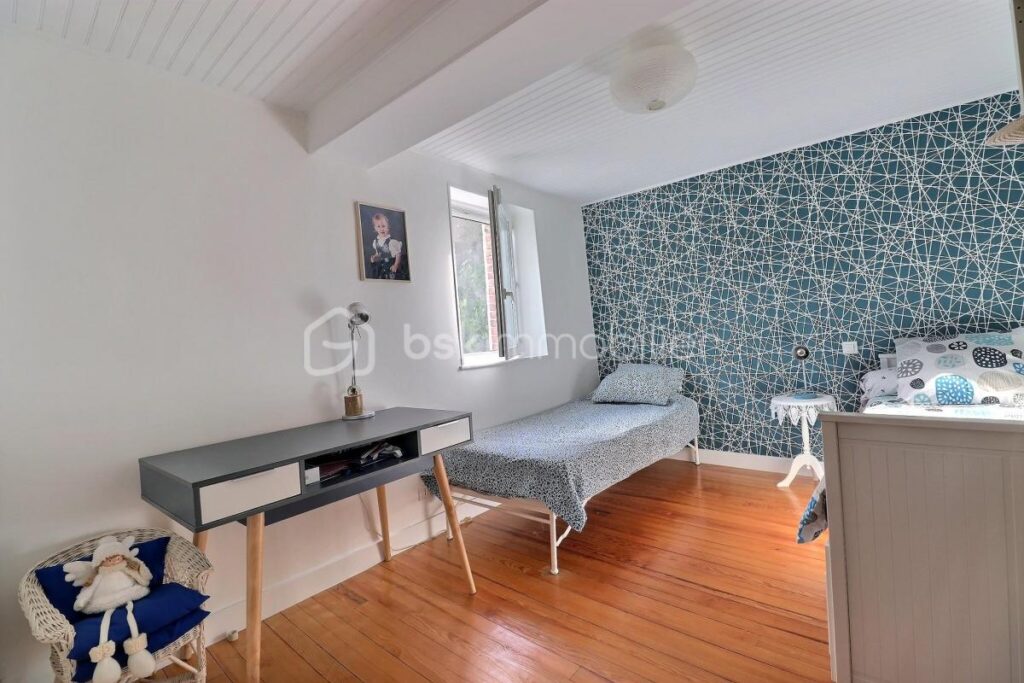 Maison 154m² 63300 Thiers – 5 pièces – 4 chambres – 154 m²