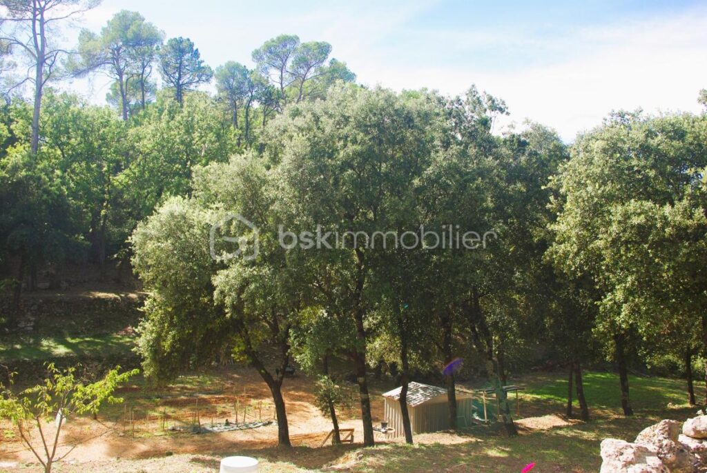 Achat Villa 137m² 5 pièces 4 chambres avec piscine à Brignoles – 5 pièces – 4 chambres – 131 m²