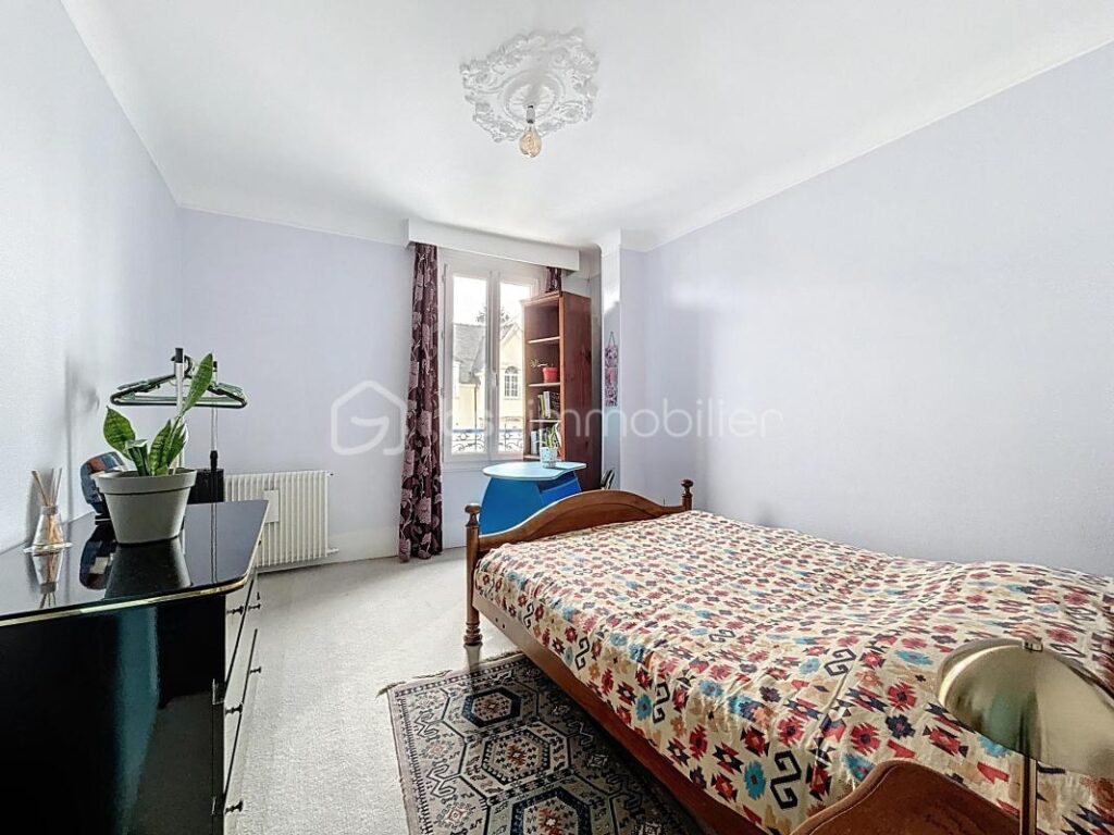 Maison de 100 m² – 5 pièces – Terrain 496 m² – 5 pièces – 3 chambres – 100 m²