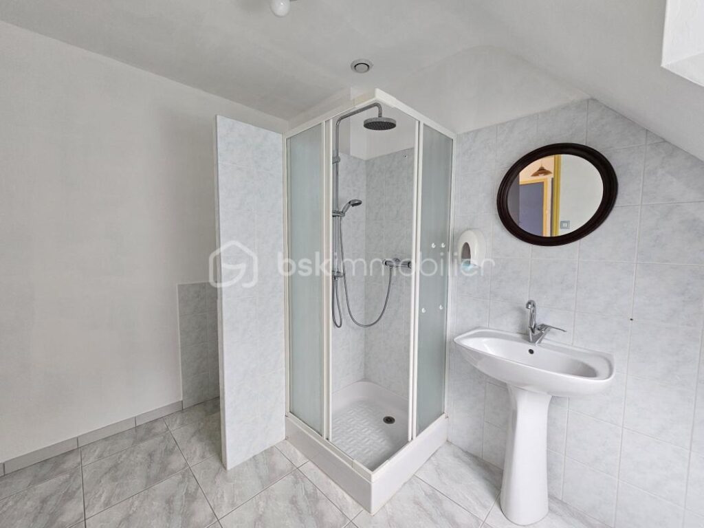 SOUS OFFRE D’ACHAT / Maison à la nantaise 127m² / 5 chambres / 3000m² de terrain – 6 pièces – 5 chambres – 127 m²