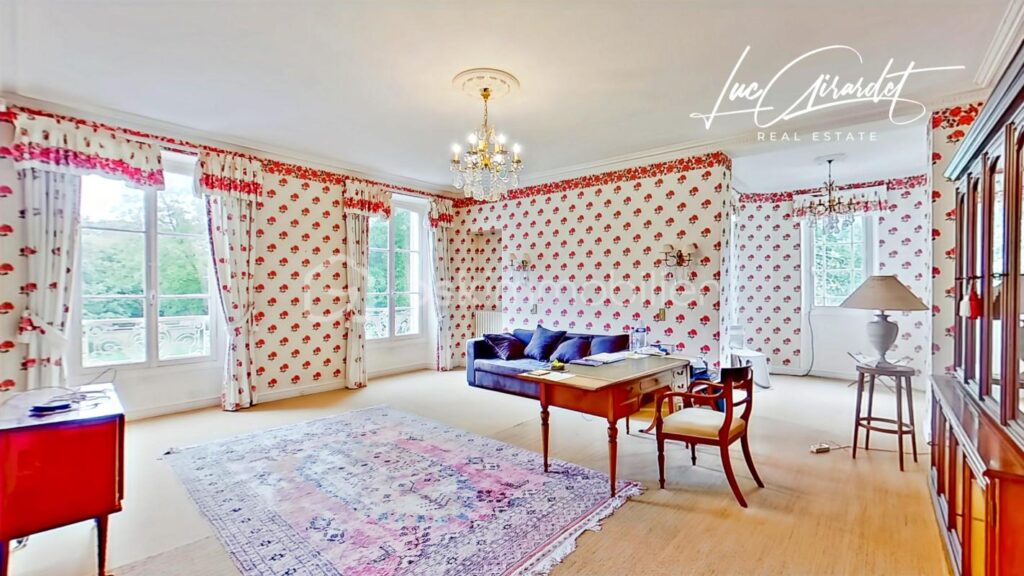 Château d’exception époque Napoléon III à réinventer avec parc et dépendances (Proche de Coulommiers (77120) – 15 pièces – 12 chambres – 750 m²