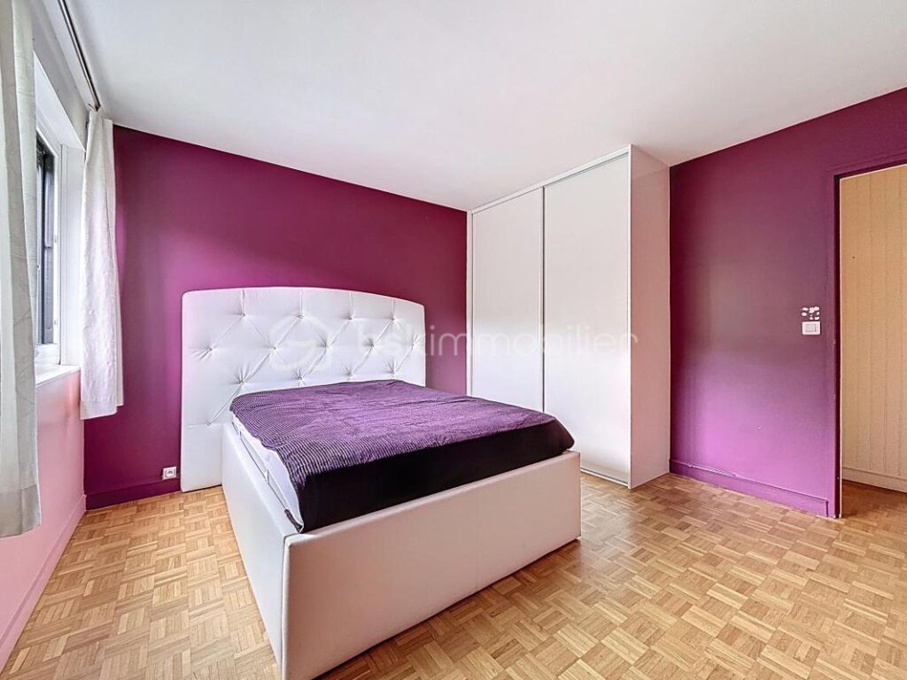 Triel sur Seine – Bel appartement lumineux de 4 pièces avec balcon, vue sur SEINE avec cave et parking privé – 4 pièces – 2 chambres – 80 m²