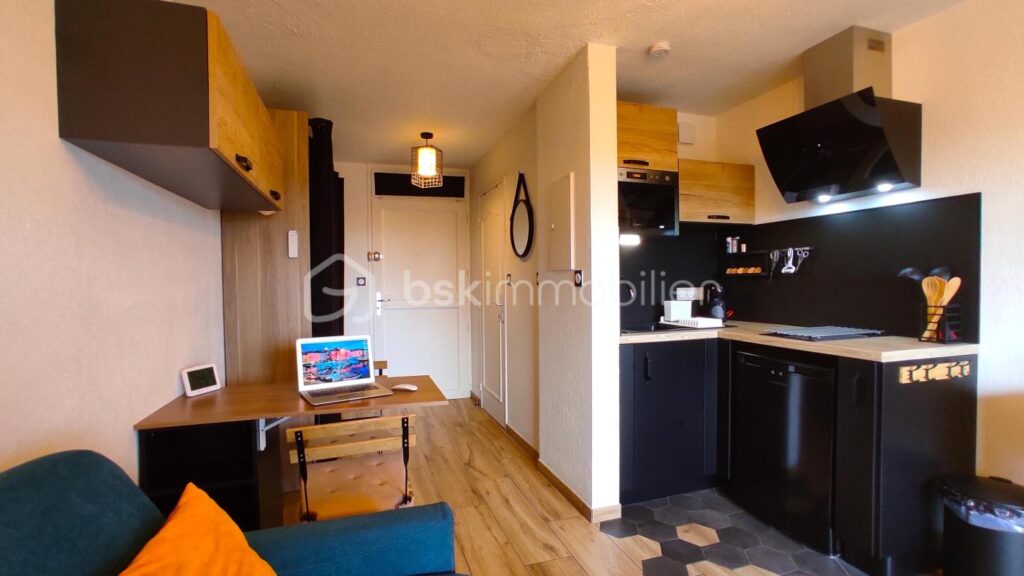 Studio Climatisé et Rénové 100 m des Plages – Cavalaire sur Mer 83240 – 1 pièce – NR chambres – 17 m²