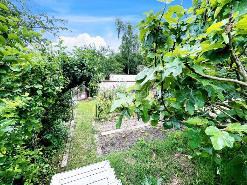 Maison familiale avec vue imprenable – Un havre de paix au cœur de Val d’Arcy – 5 pièces – 3 chambres – 130 m²