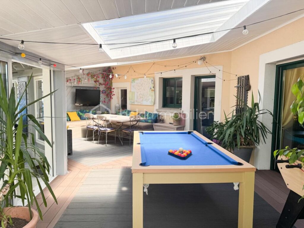 Maison de plain-pied 4 chambres 130m2 + véranda de 45m2 – 6 pièces – 4 chambres – 130 m²