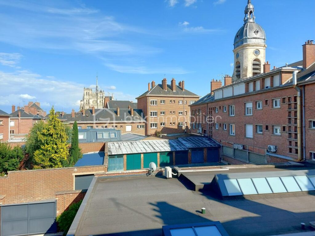 Appartement T3 entièrement rénové au CENTRE-VILLE D’AMIENS !!! – 3 pièces – 2 chambres – 54 m²