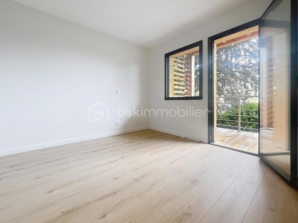 *** MAISON NEUVE DE 159 m² A MEYLAN SECTEUR ROCHASSON*** Frais de notaire réduits 3% seulement – 6 pièces – 4 chambres – 159 m²