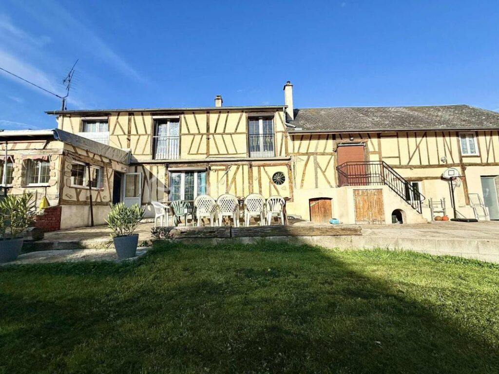 Maison à rénover 4-5 Chambres avec Jardin – 7 pièces – 4 chambres – 147 m²